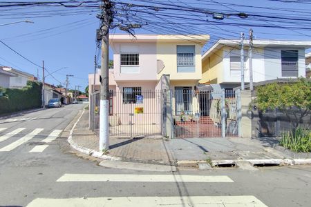 Casa à venda com 150m², 3 quartos e 2 vagasFachada