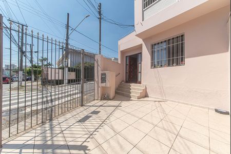Casa à venda com 150m², 3 quartos e 2 vagasGaragem - Frente