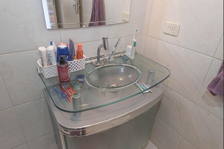 Casa à venda com 150m², 3 quartos e 2 vagasBanheiro da Suíte