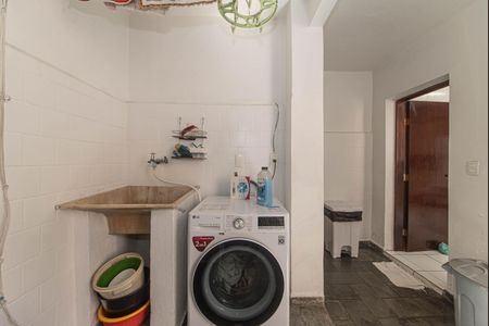 Casa à venda com 150m², 3 quartos e 2 vagasQuintal - Lavanderia