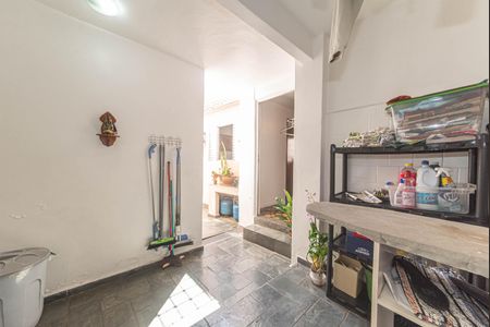 Casa à venda com 150m², 3 quartos e 2 vagasQuintal - Lavanderia