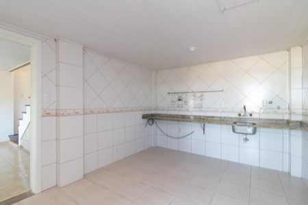 Casa para alugar com 298m², 3 quartos e 2 vagasCozinha e Área de Serviço