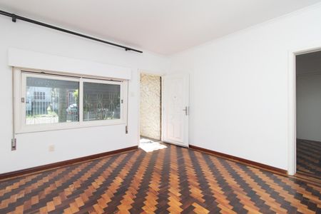 Sala de casa para alugar com 3 quartos, 298m² em Medianeira, Porto Alegre