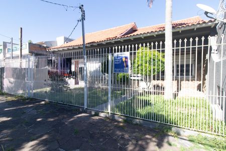 Casa para alugar com 298m², 3 quartos e 2 vagasFachada