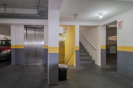 Apartamento para alugar com 72m², 2 quartos e 1 vagaElevador