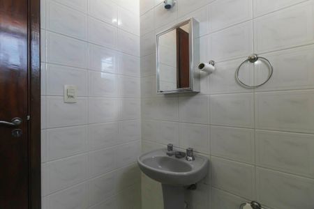 Casa para alugar com 100m², 3 quartos e 2 vagas Casa para alugar com 100m², 3 quartos e 2 vagasBanheiro