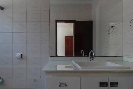 Casa para alugar com 100m², 3 quartos e 2 vagas Casa para alugar com 100m², 3 quartos e 2 vagasBanheiro da Suíte