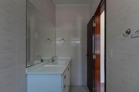 Casa para alugar com 100m², 3 quartos e 2 vagas Casa para alugar com 100m², 3 quartos e 2 vagasBanheiro da Suíte