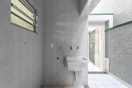Casa para alugar com 100m², 3 quartos e 2 vagas Casa para alugar com 100m², 3 quartos e 2 vagasÁrea de Serviço