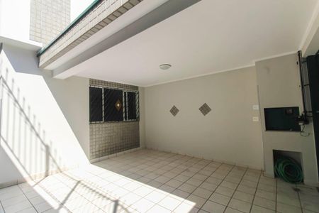 Casa para alugar com 100m², 3 quartos e 2 vagas Casa para alugar com 100m², 3 quartos e 2 vagasGaragem