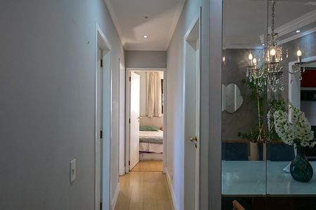 Corredor de apartamento à venda com 3 quartos, 78m² em Vila Suzana, São Paulo