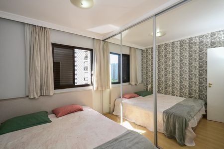 Apartamento à venda com 78m², 3 quartos e 2 vagasSuíte