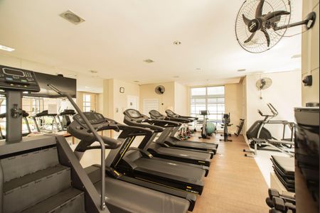 Apartamento à venda com 300m², 4 quartos e 3 vagasÁrea comum - Academia