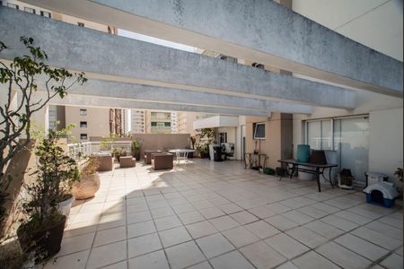 Apartamento à venda com 300m², 4 quartos e 3 vagasVaranda - Suíte 1 e Quarto 2