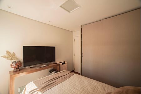 Apartamento à venda com 300m², 4 quartos e 3 vagasSuíte 2