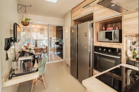 Apartamento à venda com 300m², 4 quartos e 3 vagasCozinha