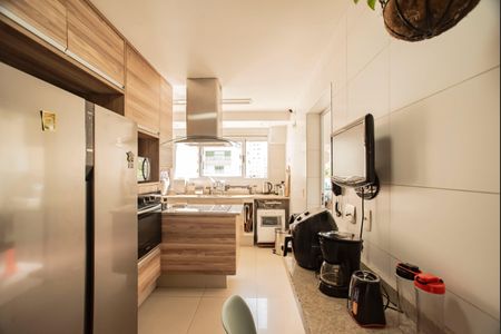 Apartamento à venda com 300m², 4 quartos e 3 vagasCozinha