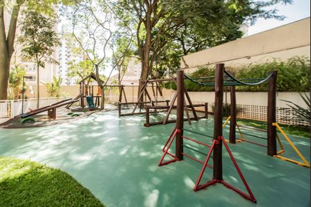 Apartamento à venda com 300m², 4 quartos e 3 vagasÁrea comum - Playground