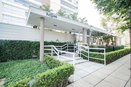 Apartamento à venda com 300m², 4 quartos e 3 vagasFrente