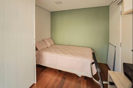 Apartamento à venda com 300m², 4 quartos e 3 vagasQuarto 2
