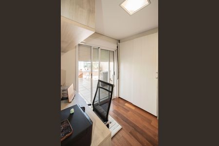 Apartamento à venda com 300m², 4 quartos e 3 vagasQuarto 2