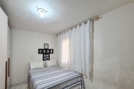 Casa à venda com 159m², 2 quartos e 3 vagasQuarto 2