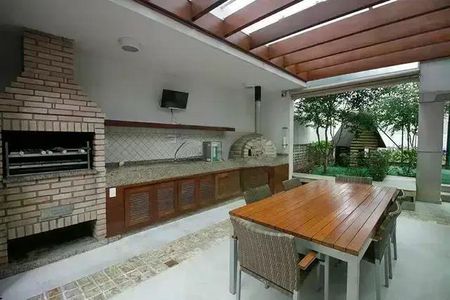 Apartamento à venda com 62m², 2 quartos e 1 vaga