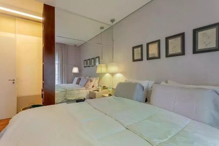 Apartamento à venda com 156m², 3 quartos e 2 vagas