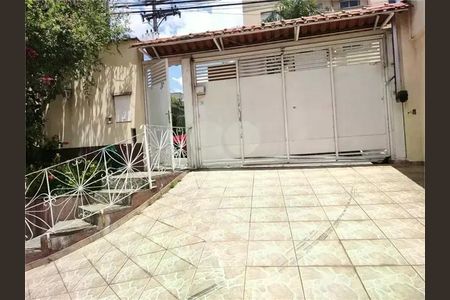 Casa à venda com 147m², 3 quartos e sem vaga