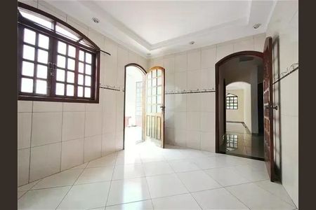 Casa à venda com 147m², 3 quartos e sem vaga