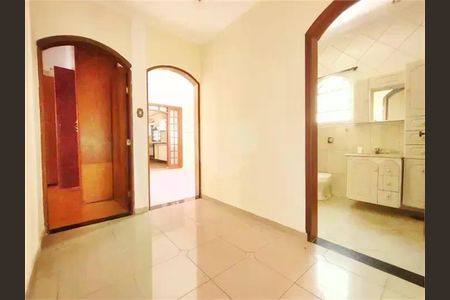Casa à venda com 147m², 3 quartos e sem vaga
