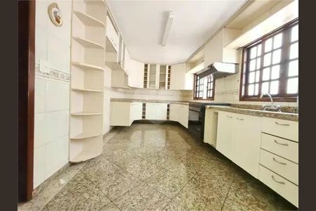 Casa à venda com 3 quartos, 147m² em Vila Mazzei, São Paulo