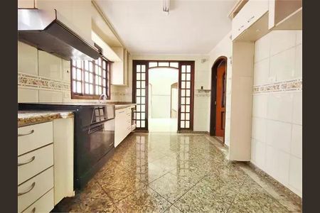 Casa à venda com 147m², 3 quartos e sem vaga
