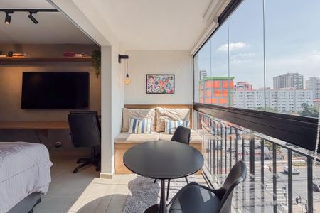 Studio à venda com 30m², 1 quarto e sem vagaVaranda