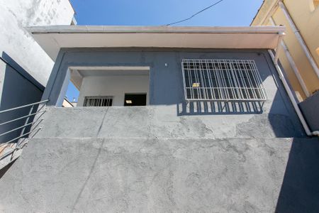 Casa para alugar com 70m², 2 quartos e 1 vagaFachada