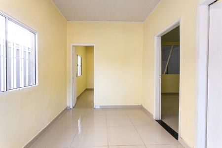 Casa para alugar com 70m², 2 quartos e 1 vagaSala