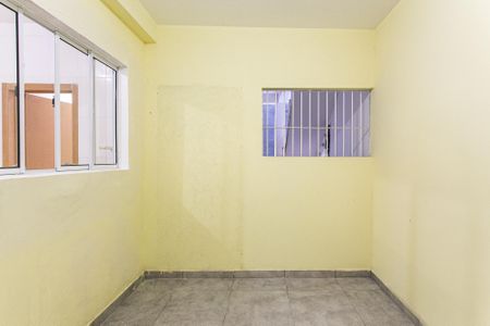 Casa para alugar com 70m², 2 quartos e 1 vagaÁrea de Serviço