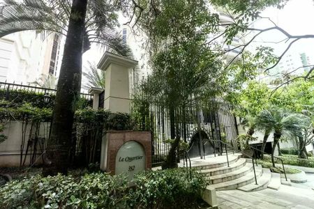 Apartamento à venda com 126m², 4 quartos e 4 vagas