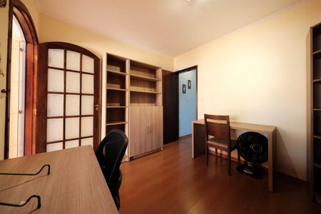 Casa para alugar com 100m², 2 quartos e 1 vagaQuarto 1