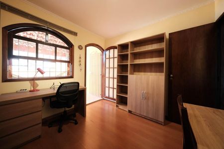 Casa para alugar com 100m², 2 quartos e 1 vagaQuarto 1