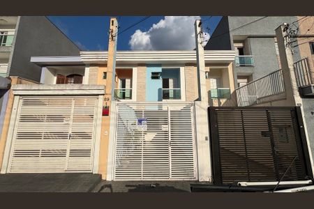 Casa para alugar com 115m², 2 quartos e 1 vagaFachada