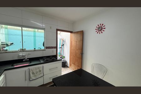 Casa para alugar com 115m², 2 quartos e 1 vagaCozinha