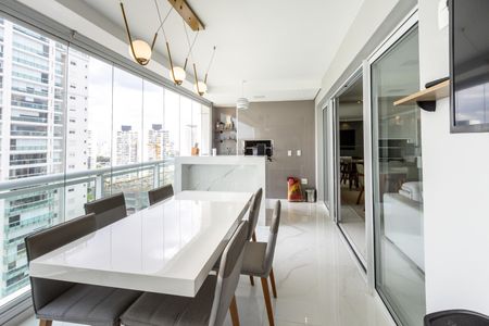 Varanda de apartamento à venda com 4 quartos, 159m² em Água Branca, São Paulo