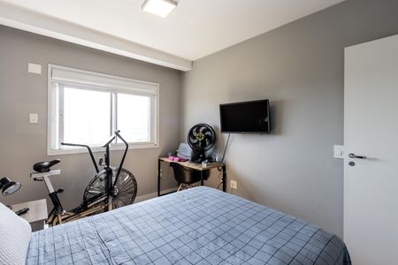 Apartamento à venda com 159m², 4 quartos e 3 vagasQuarto 2