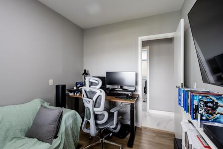 Apartamento à venda com 159m², 4 quartos e 3 vagasQuarto 4