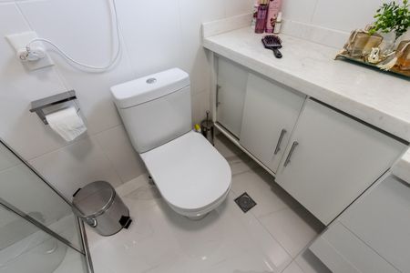 Apartamento à venda com 159m², 4 quartos e 3 vagasBanheiro do Corredor