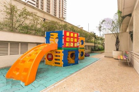 Apartamento à venda com 230m², 4 quartos e 5 vagas
