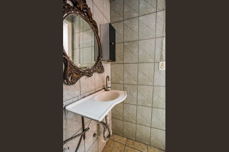 Casa para alugar com 125m², 3 quartos e 5 vagasBanheiro 1