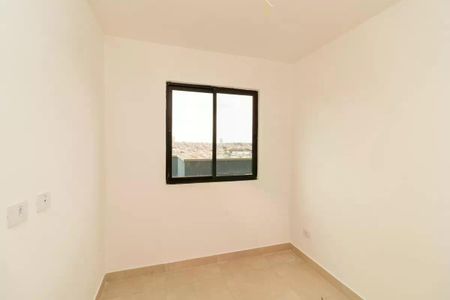 Vista para a cidade, com janela pequena e iluminação boa. de apartamento à venda com 2 quartos, 119m² em Vila Nivi, São Paulo
