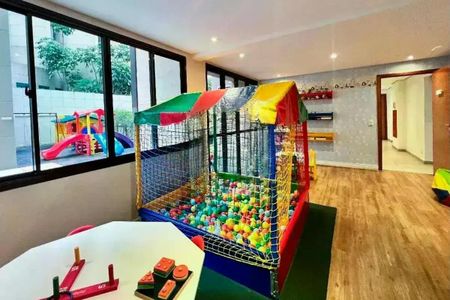 Apartamento à venda com 74m², 2 quartos e 1 vaga